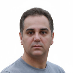 امیرحسین روشنک