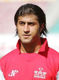مهرداد اولادی