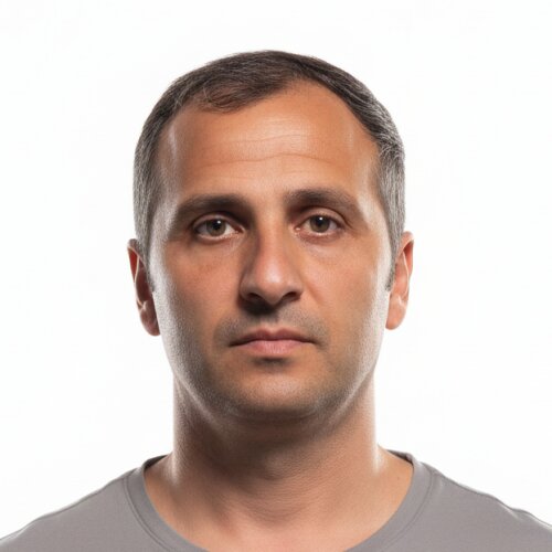 مسعود اکبری