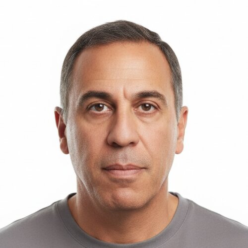 نوریس باقری