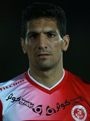 اکبر صادقی