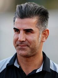 داوود فنایی
