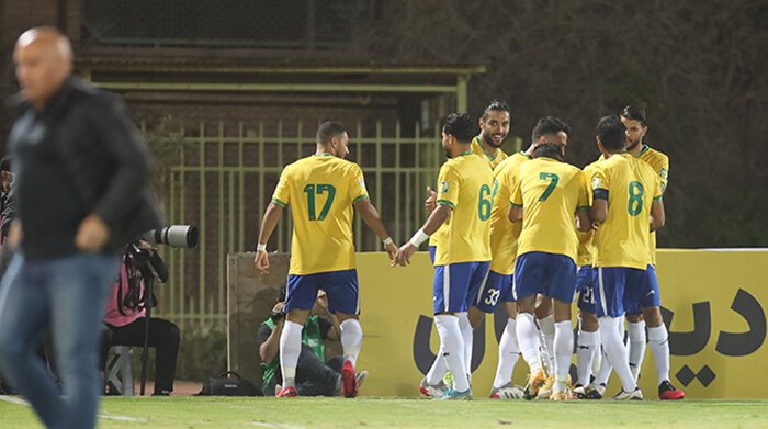 صنعت نفت آبادان ۲ - ۰ پرسپولیس
