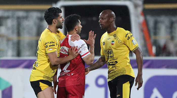 پرسپولیس ۰ - ۰ سپاهان