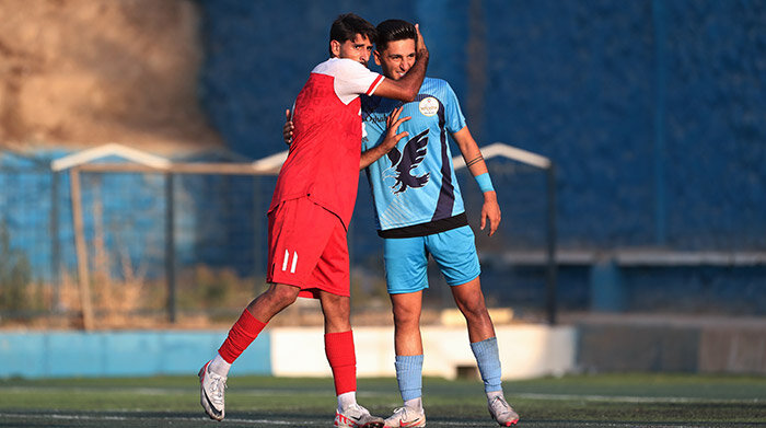 عقاب ۰ - ۰ پرسپولیس