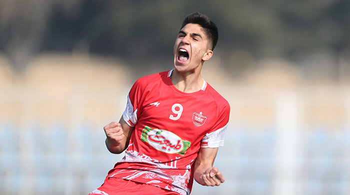 آکادمی کیا ۱ - ۲ پرسپولیس