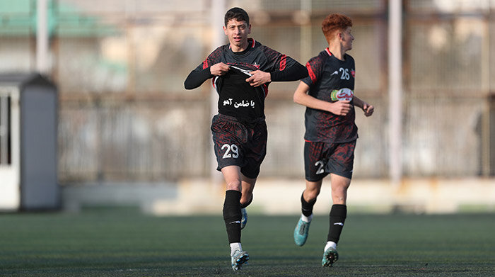 حامی ۱ - ۲ پرسپولیس