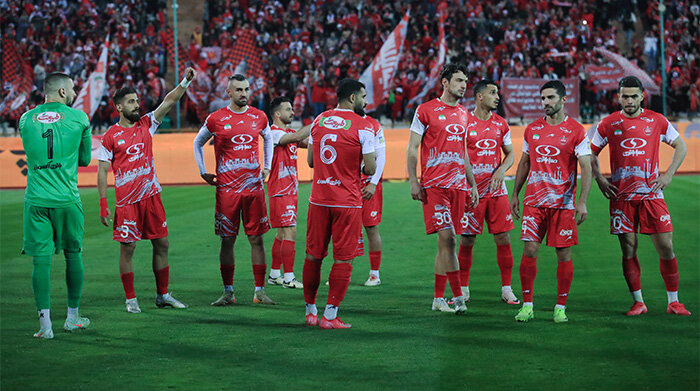 پرسپولیس ۰ - ۰ استقلال خوزستان