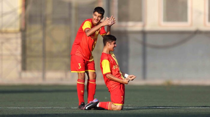 دوستی مهر ۳ - ۱ آکادمی کیا