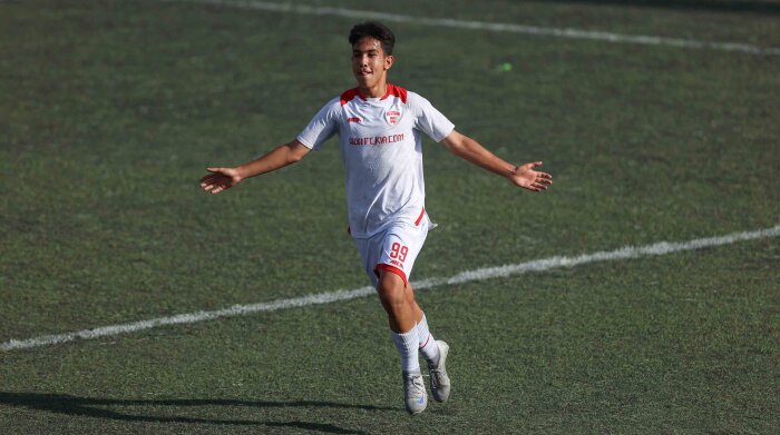 آکادمی کیا ۴ - ۲ حامی