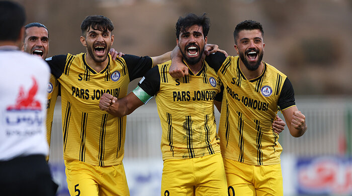 هوادار ۰ - ۱ پارس جنوبی جم