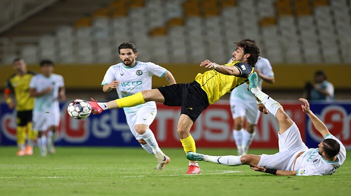 سپاهان ۲ - ۱ پیکان