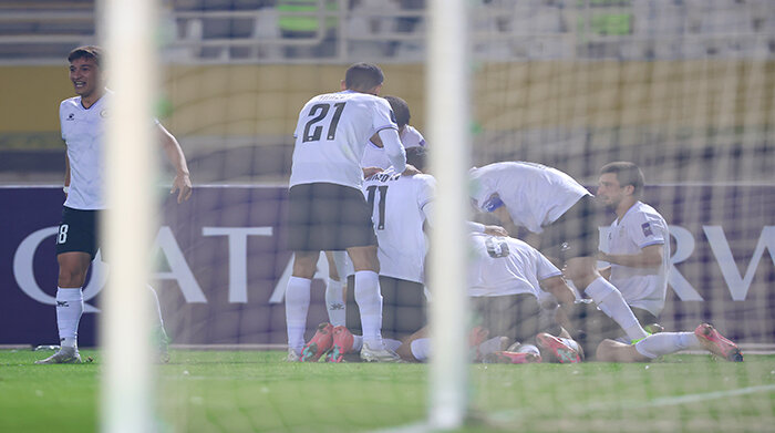 سپاهان ۲ - ۲ آخال ترکمنستان