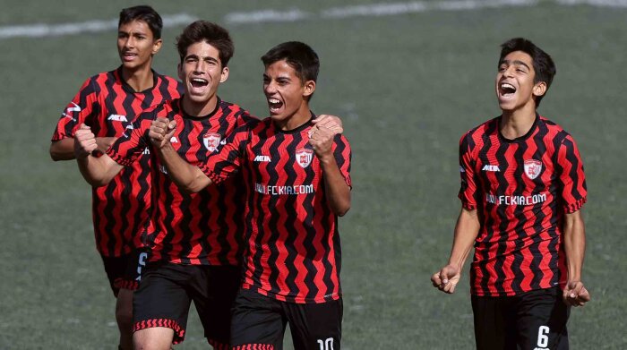 آکادمی کیا ۳ - ۱ استقلال