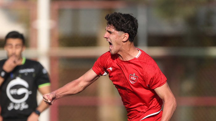 پرسپولیس ۳ - ۰ توانا