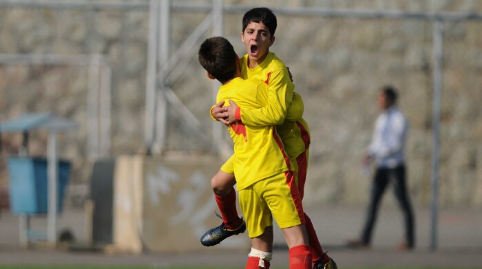 توحید - استیل آذین