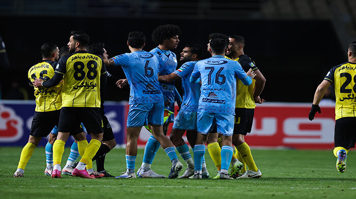 سپاهان ۱ - ۰ چادر ملو