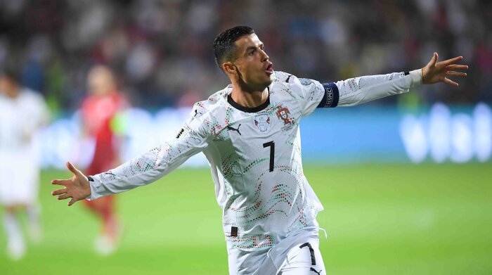 ارمنستان ۰ - ۵ پرتغال