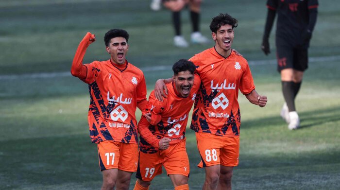 اکباتان تهران ۰ - ۴ سایپا