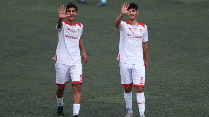 کیا ۶ - ۲ پیروزان تکین ایرانیان