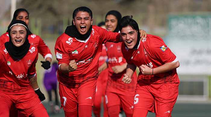 آوا تهران ۰ - ۱ پرسپولیس