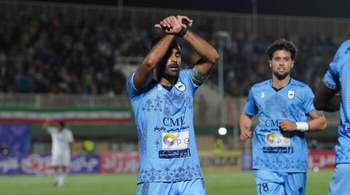 چادر ملو ۵ - ۱ گل گهر سيرجان