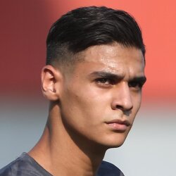 ایلیا اکبری