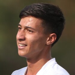 پوریا اکبری نسب