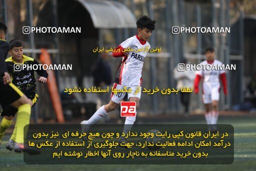 2221261, تهران, ایران, لیگ دسته دوم فوتبال نونهالان تهران، فصل ۱۴۰۳-۱۴۰۲، دور رفت، هفته سوم، 1402/12/12، ورزشگاه بهار عبدل آباد، فولاد گستر ۱ - ۰ اهورا پارسه نوین