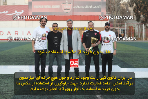 1404.11.24_18398_156_0254